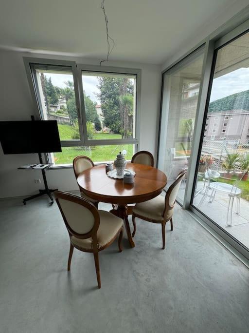 Neue Gartenwohnung Mit Sicht Auf Den Luganersee Ponte Tresa Εξωτερικό φωτογραφία
